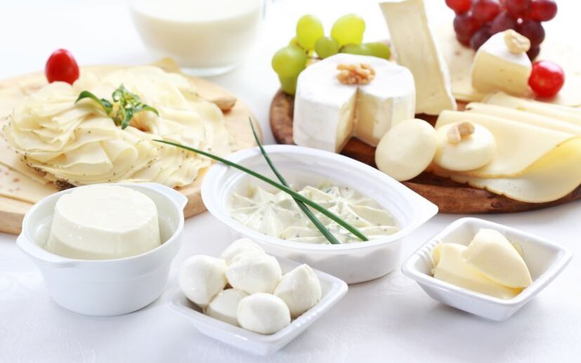 اليوم الخامس من النظام الغذائي المكون من 6 بتلات مخصص لاستخدام الجبن والزبادي والحليب. 